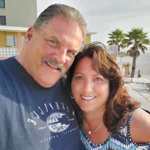 Meet your Posher, Dee